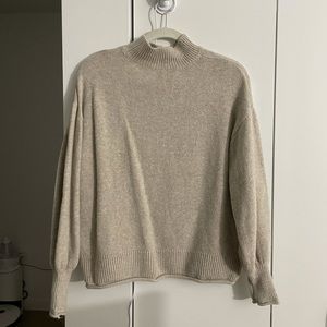 Niko and… beige sweater